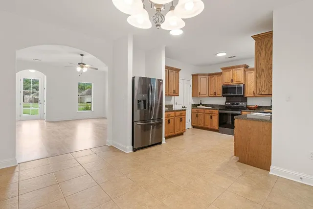 $2,000 | 268 Vintage Drive, Covington, LA 70433