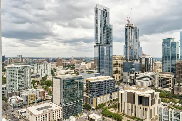 a picture of city view