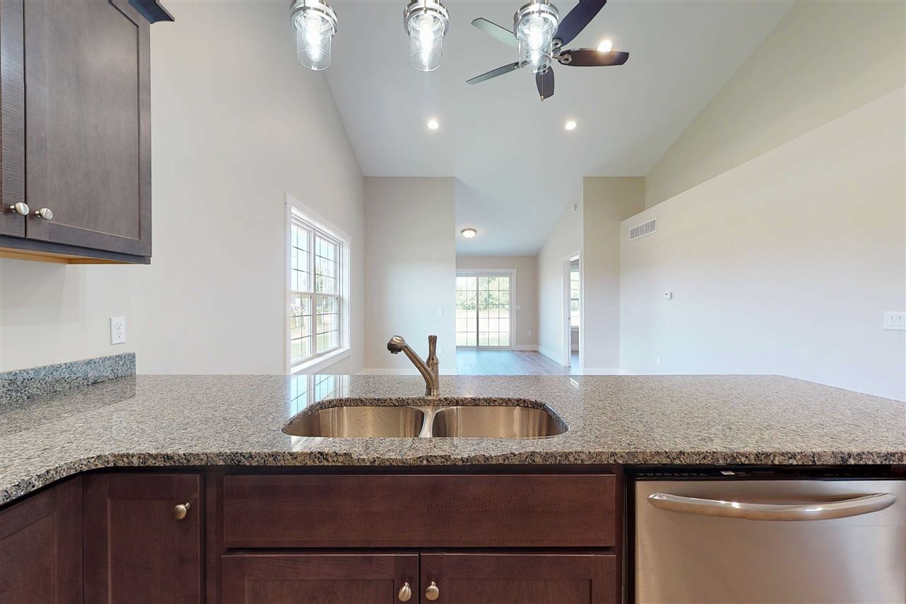 138 West Clark Street Davison, MI 48423 - Photo 6 of 40