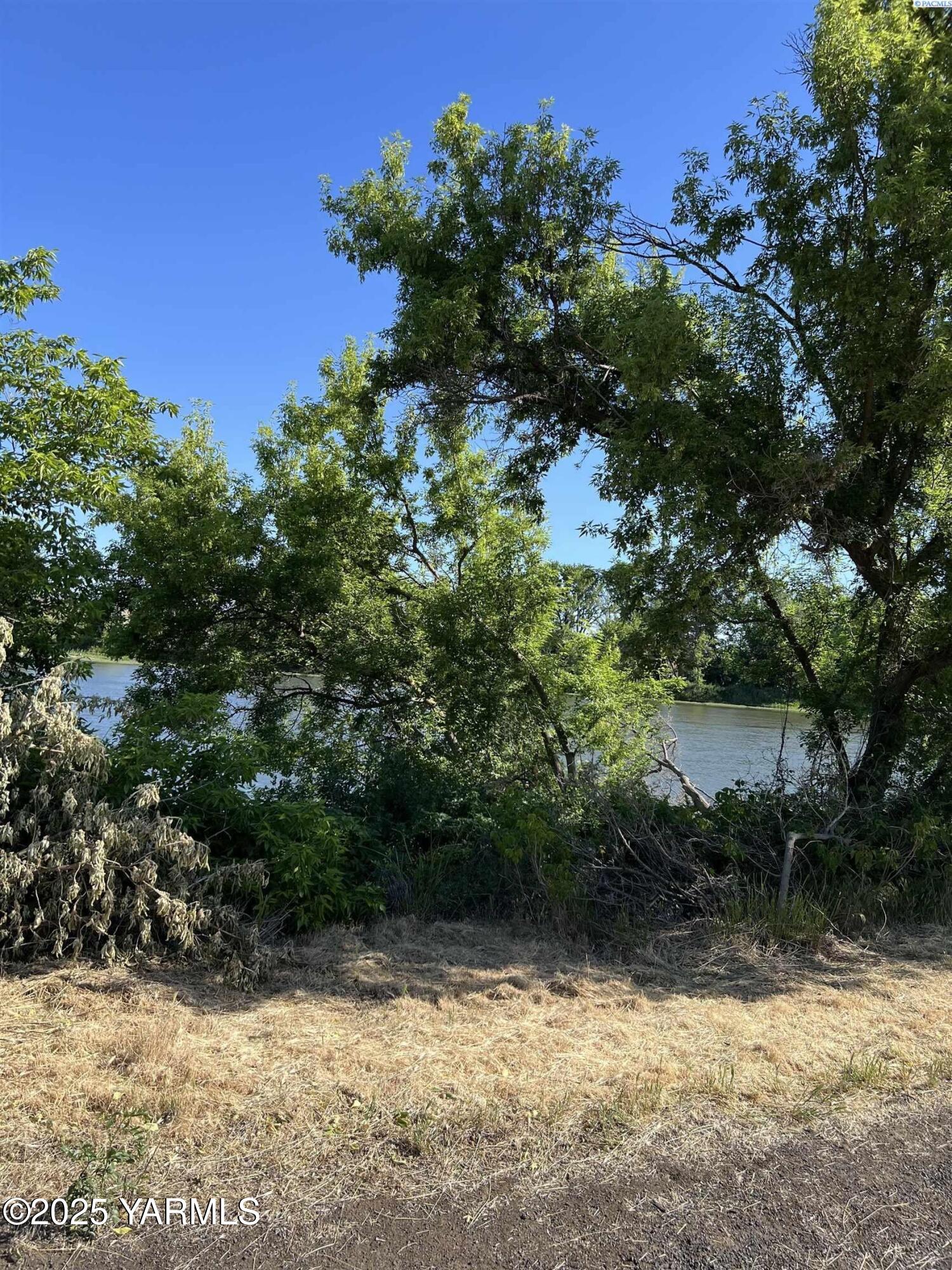 166903 Byron Road Prosser, WA 99350 - Photo 13 of 18 14