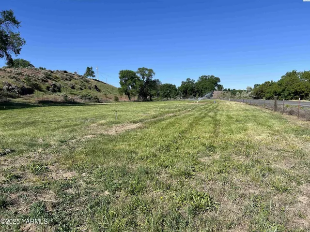 $190,000 | 166903 Byron Road, Prosser, WA 99350