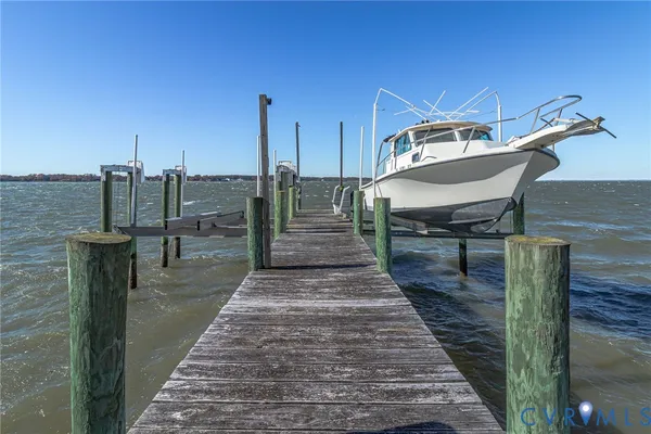 $498,000 | 275 Granny's Bar Road, Hague, VA 22469