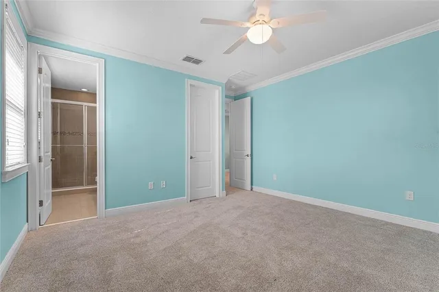 a entryway view with a outdoor space