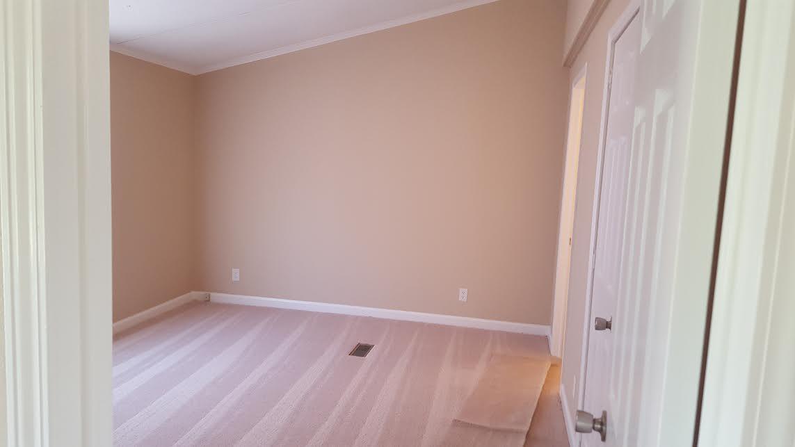579 Pine Road Pikeville, TN 37367 - Photo 10 of 12 Pine Rd master bed
