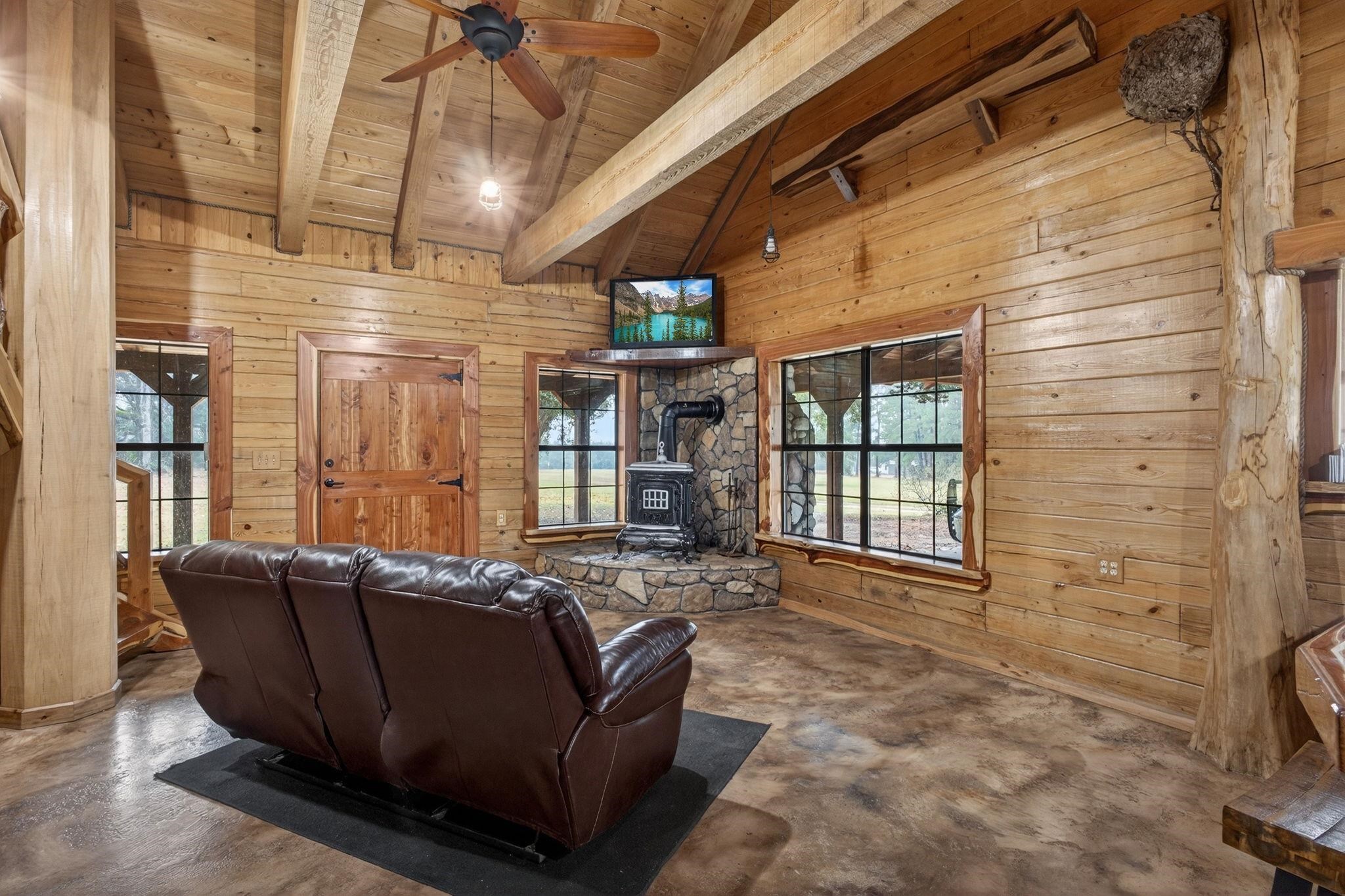 3723 Farm To Market 256 Colmesneil, TX 75938 - Photo 6 of 29