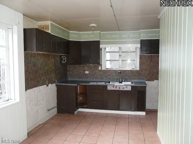 1614 Keystone Road Parma, OH 44134 - Photo 7 of 12 Gallery Image 7