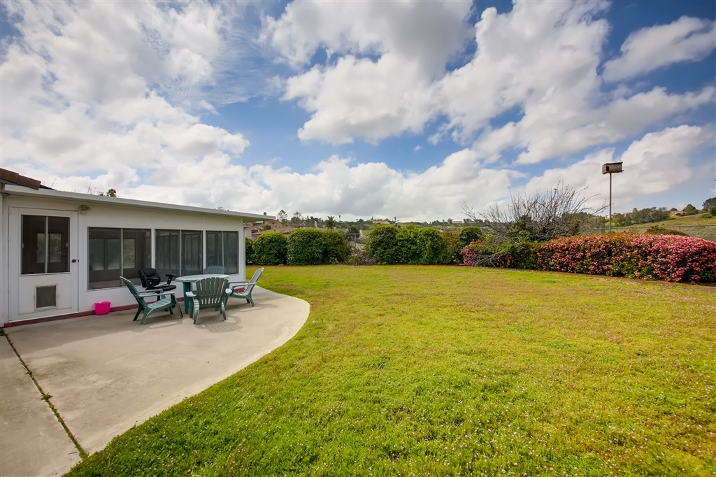 5223 Rancho Court Oceanside, CA 92056 - Photo 2 of 23 Gallery Image 2