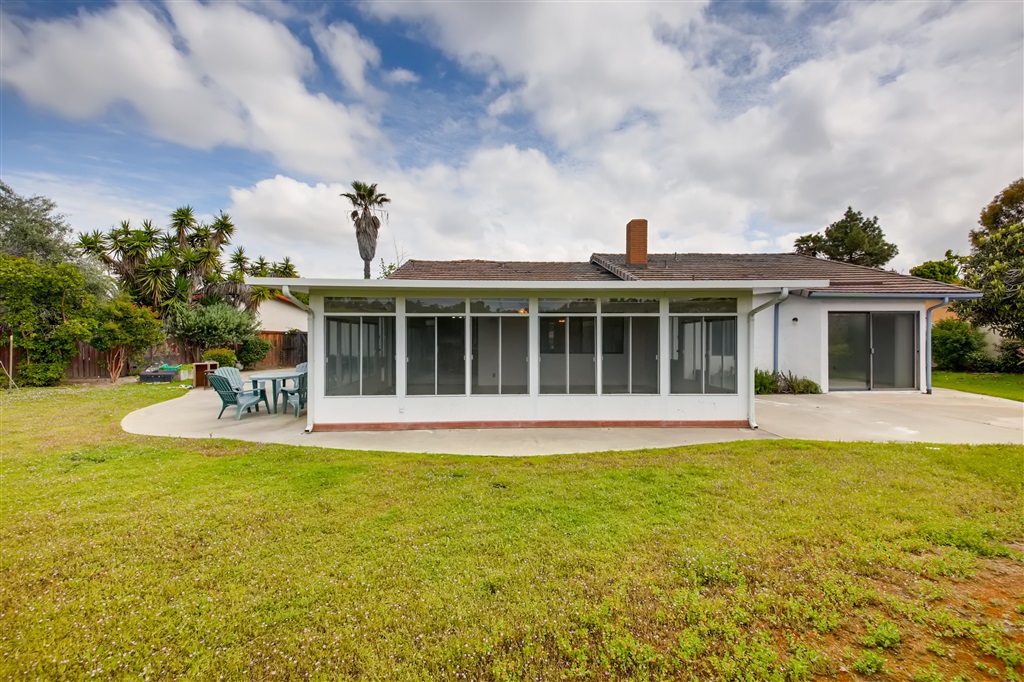5223 Rancho Court Oceanside, CA 92056 - Photo 4 of 23 Gallery Image 4