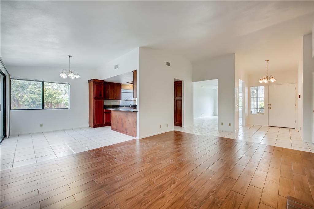 5223 Rancho Court Oceanside, CA 92056 - Photo 7 of 23 Gallery Image 7