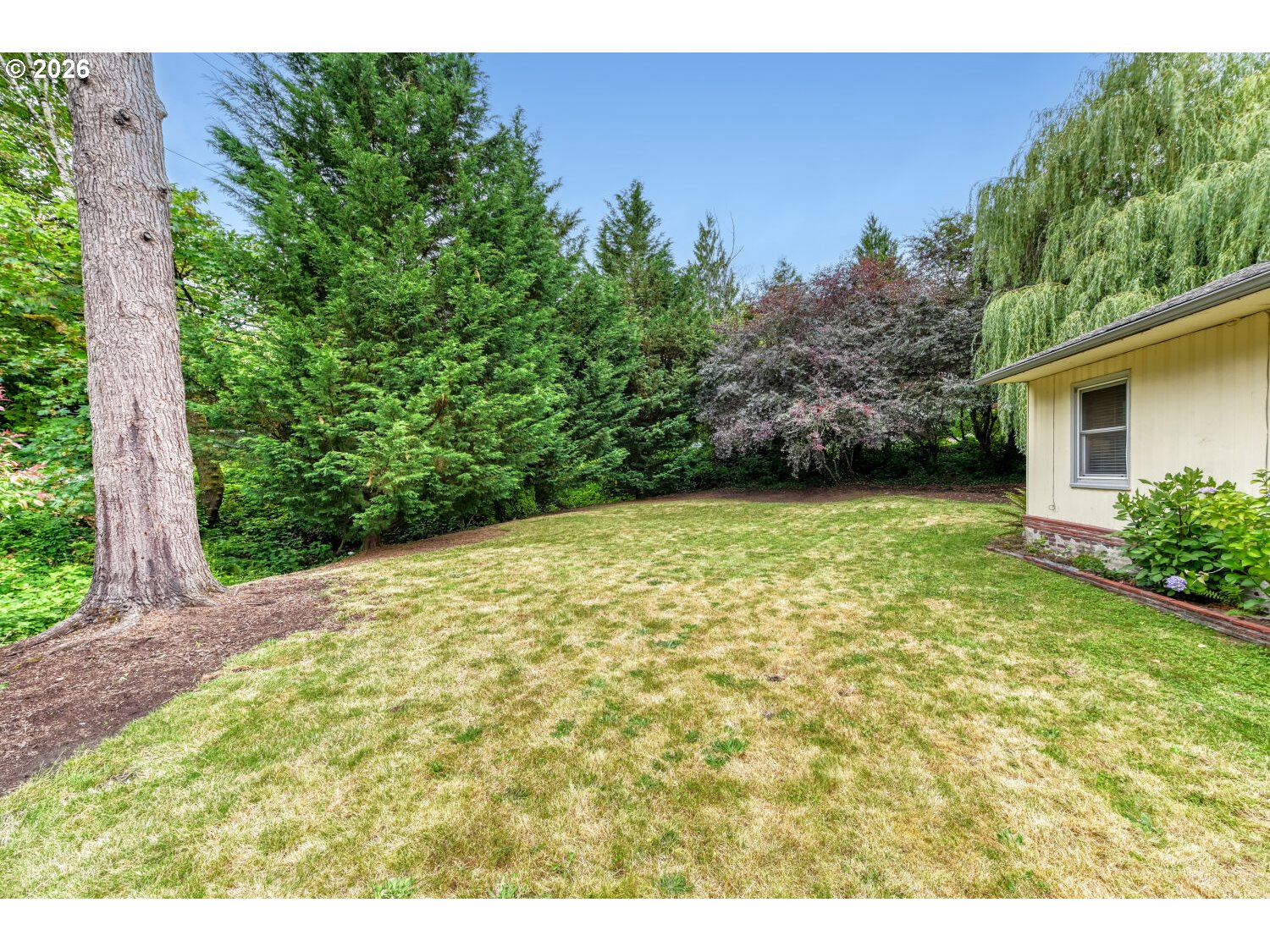 9314 Southwest Terwilliger Boulevard Portland, OR 97219 - Photo 16 of 27