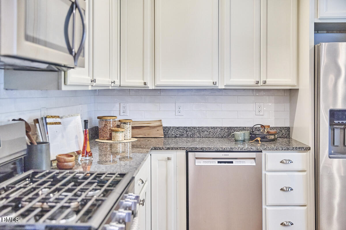 2203 Chapel Hill Road Durham, NC 27707 - Photo 33 of 61