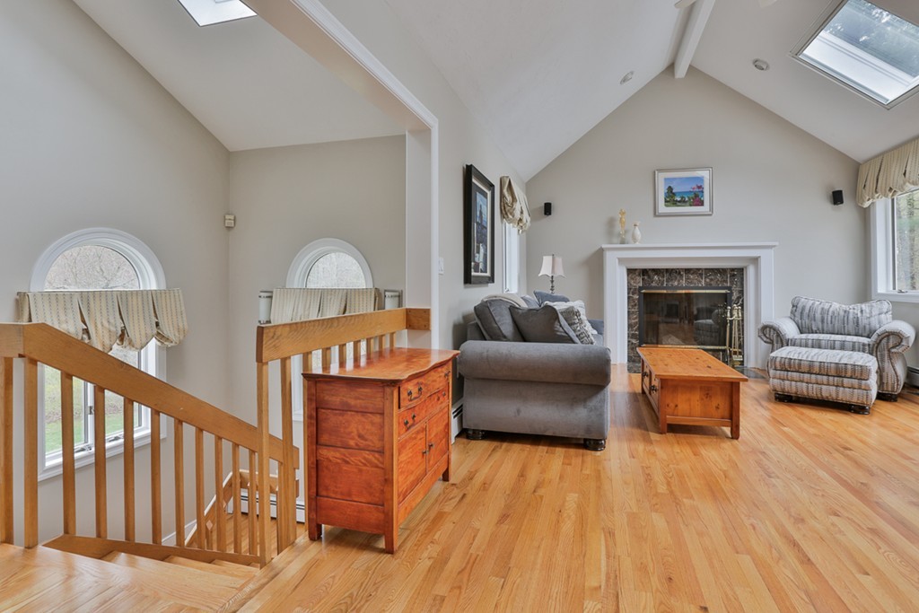 18 Campion Road North Andover, MA 01845 - Photo 8 of 25 Gallery Image 8