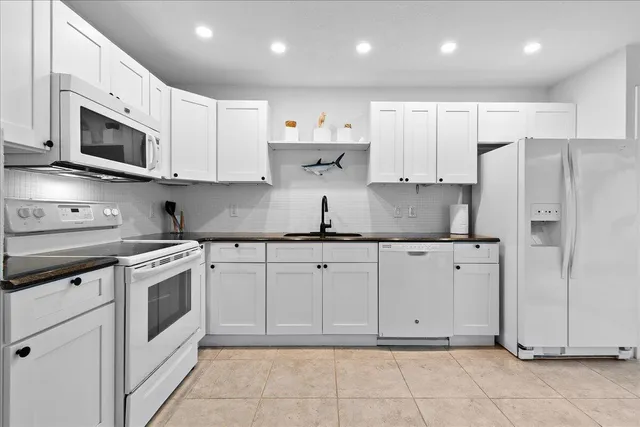 $2,600 | 1605 Highway 1, Unit 7C, Jupiter, FL 33477