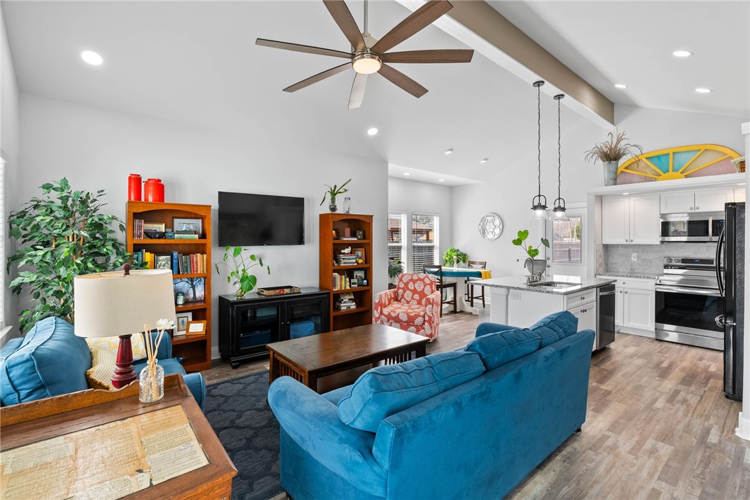 2360 Scott Circle Ingleside, TX 78362 - Photo 2 of 15