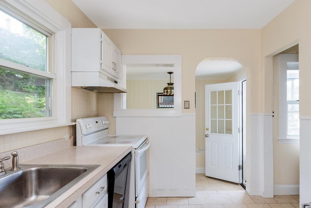98 Plymouth Road Malden, MA 02148 - Photo 28 of 32 Gallery Image 28