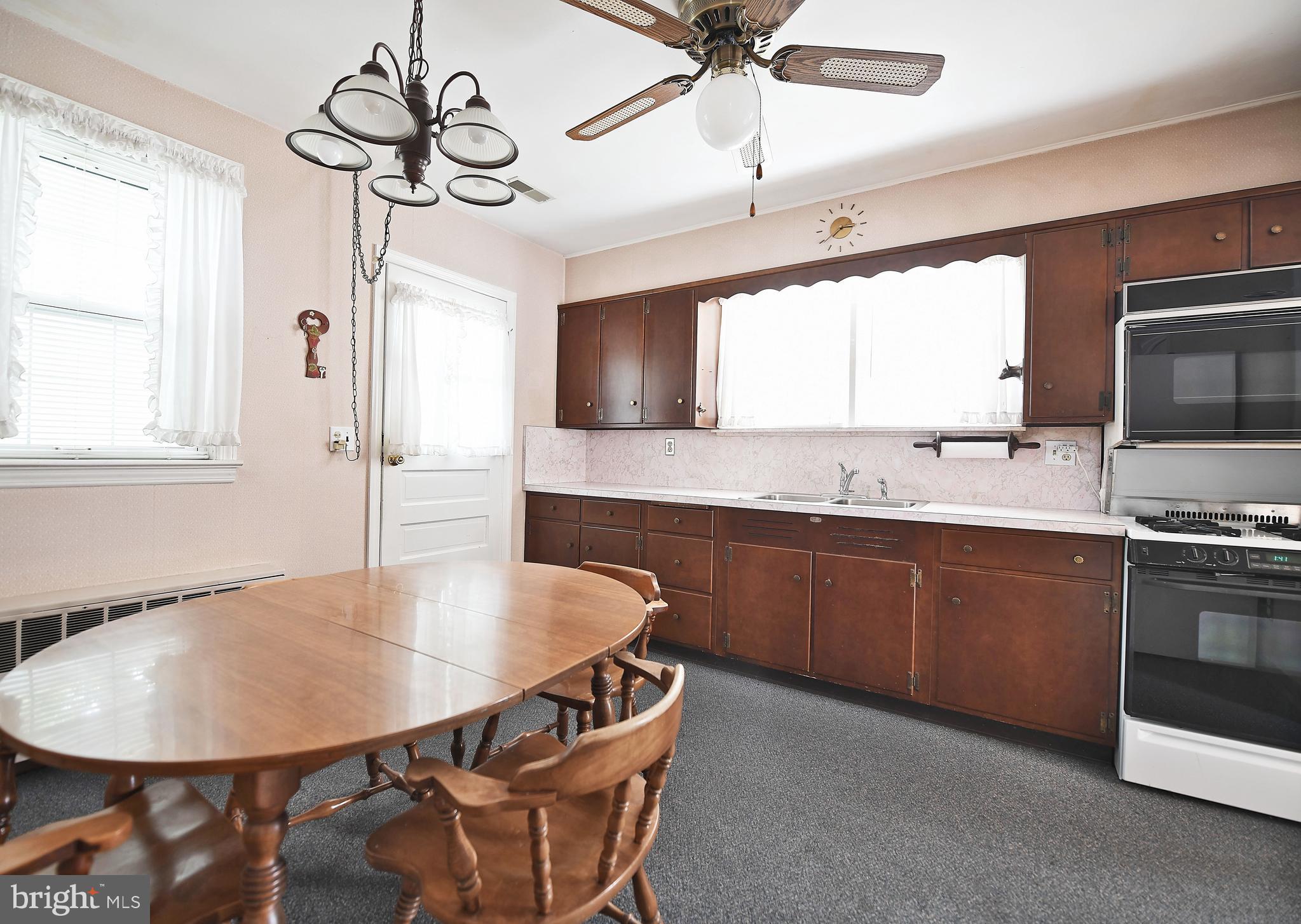 23 Mountain Road Fallston, MD 21047 - Photo 20 of 36 Eat in kitchen