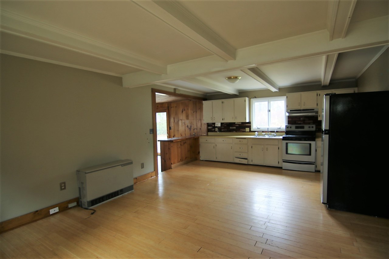 238 Spring Street Hopkinton, NH 03229 - Photo 8 of 28