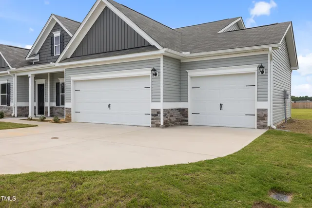 $438,000 | 15 Bristow Court, Four Oaks, NC 27524