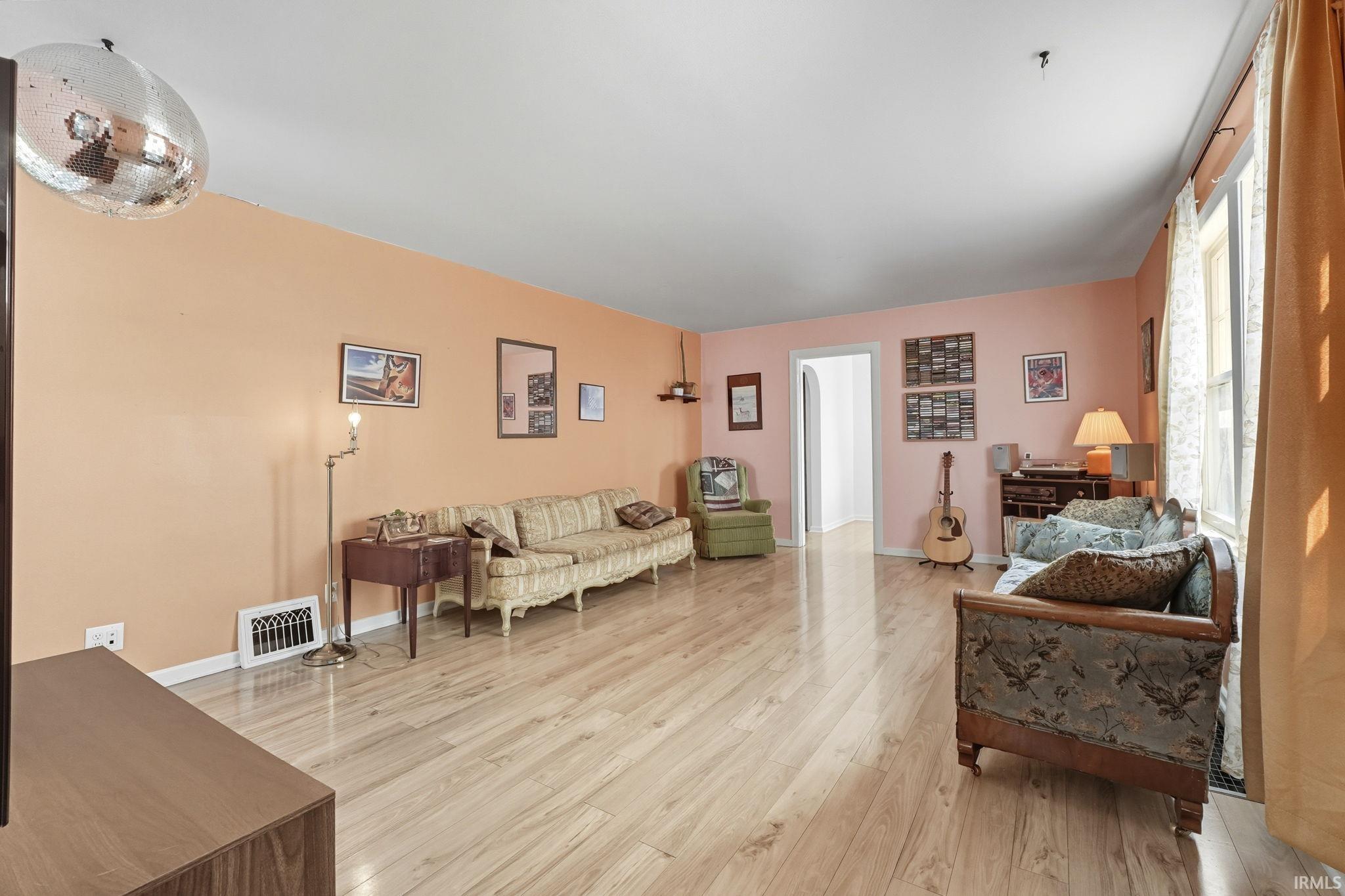 2316 Oakridge Road Fort Wayne, IN 46805 - Photo 6 of 36