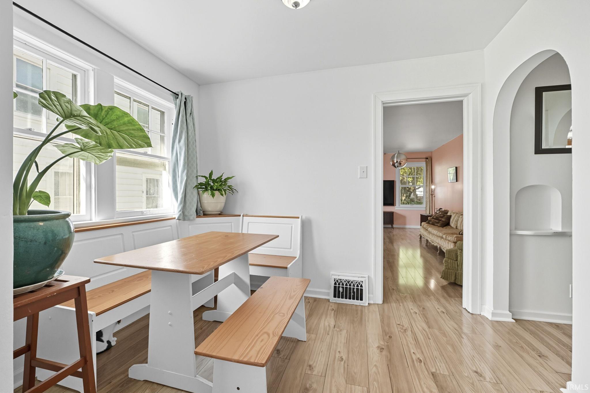 2316 Oakridge Road Fort Wayne, IN 46805 - Photo 9 of 36