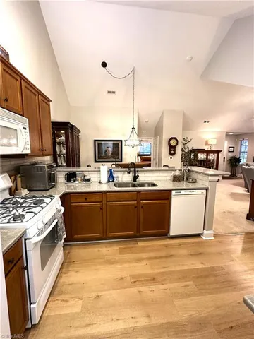 $339,900 | 919 Eagle Road, Greensboro, NC 27407