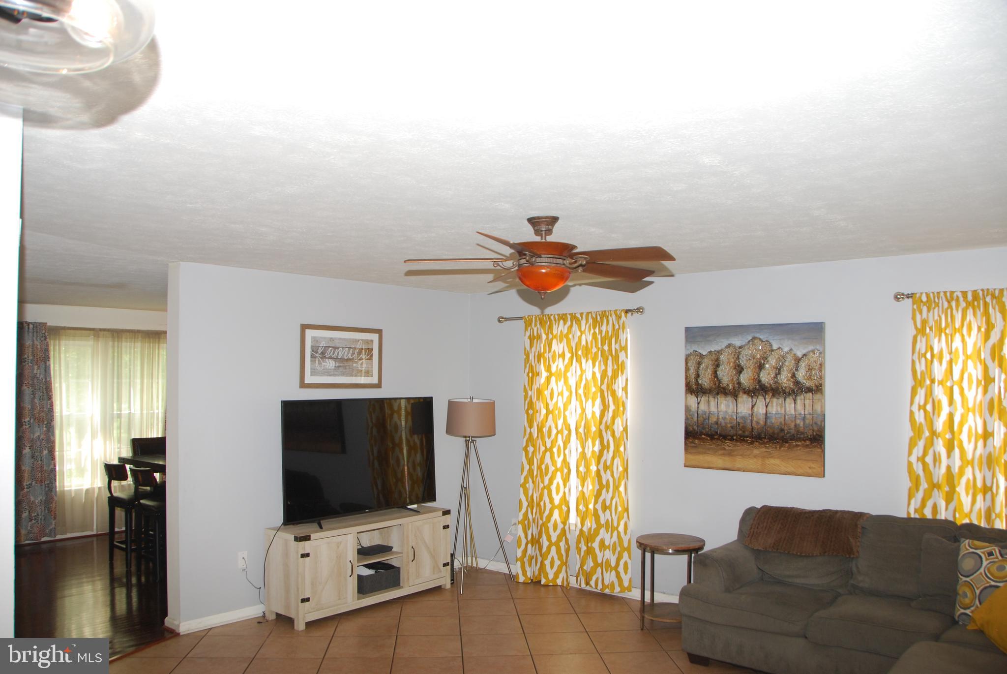 4605 Runnymeade Road Owings Mills, MD 21117 - Photo 17 of 43 Family room