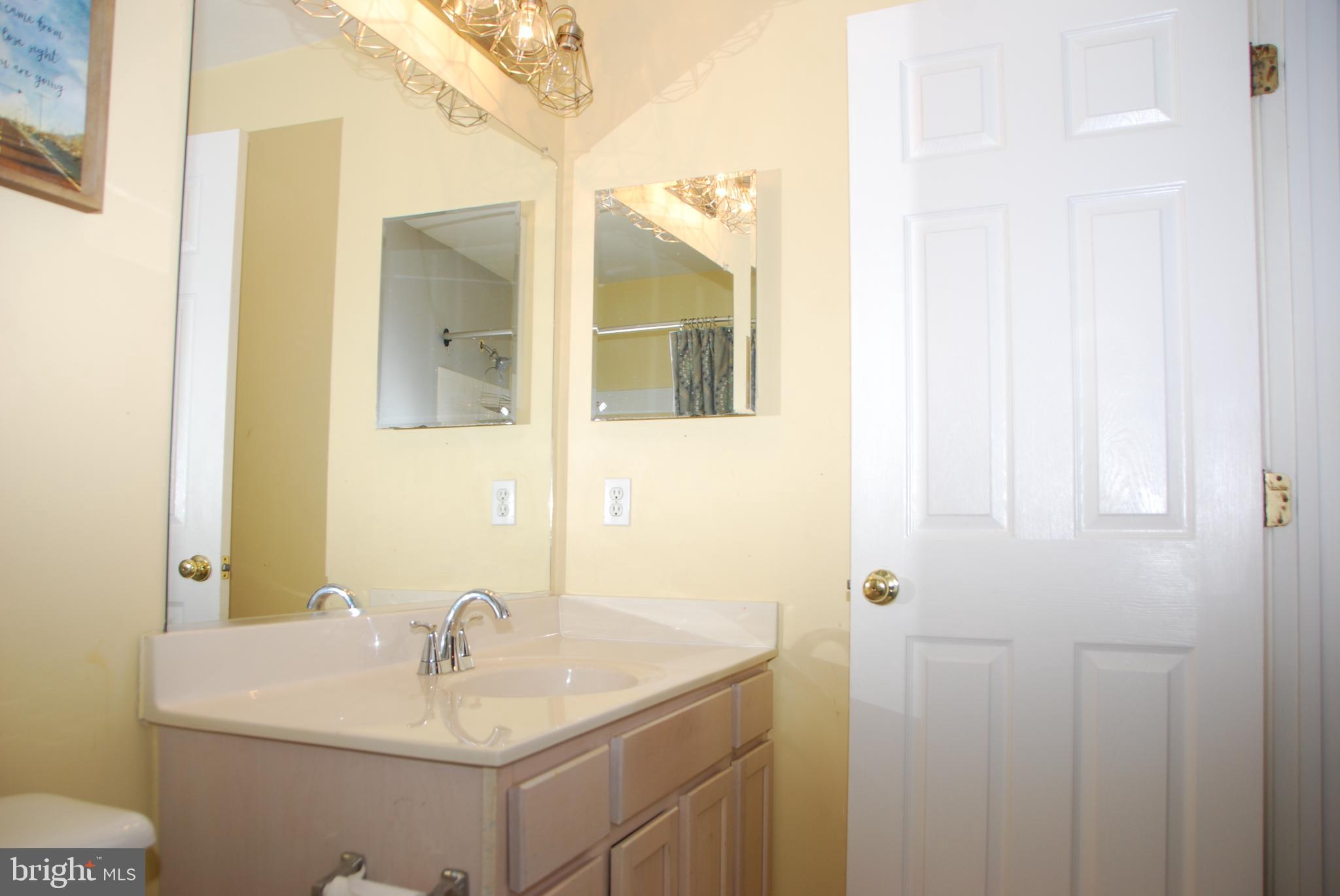 4605 Runnymeade Road Owings Mills, MD 21117 - Photo 39 of 43 Upper level full bathroom
