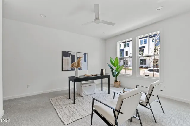 a view of front door with entryway