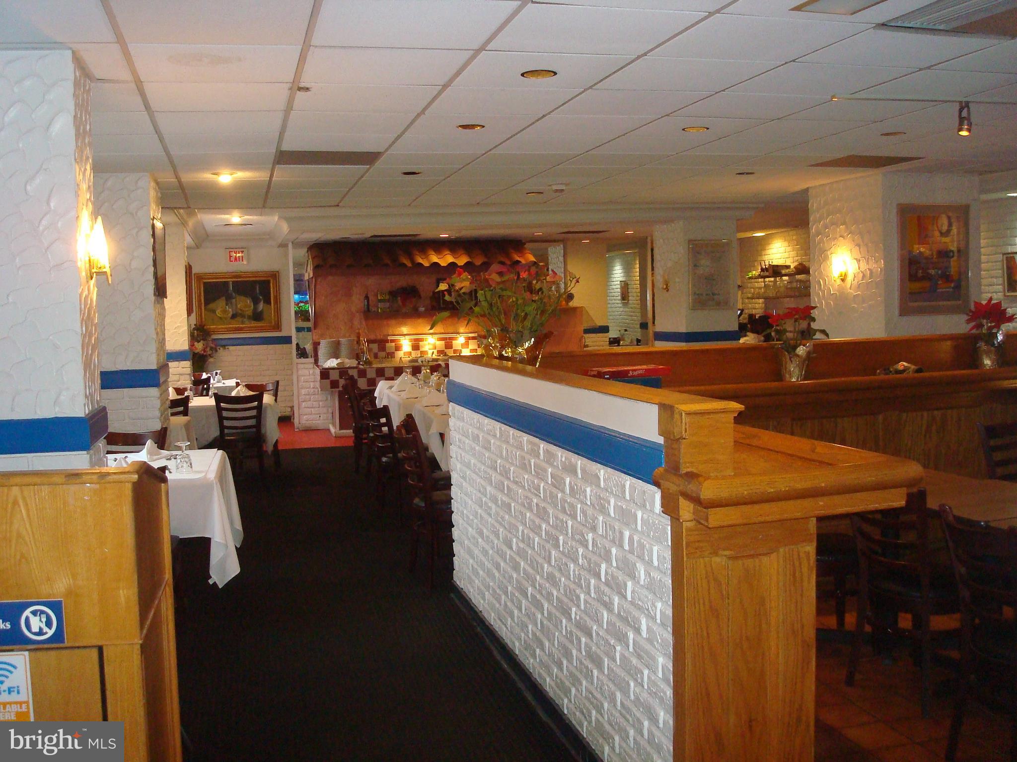 5225 Pooks Hill Road, Unit 710N Bethesda, MD 20814 - Photo 24 of 28 On-site restaurant!