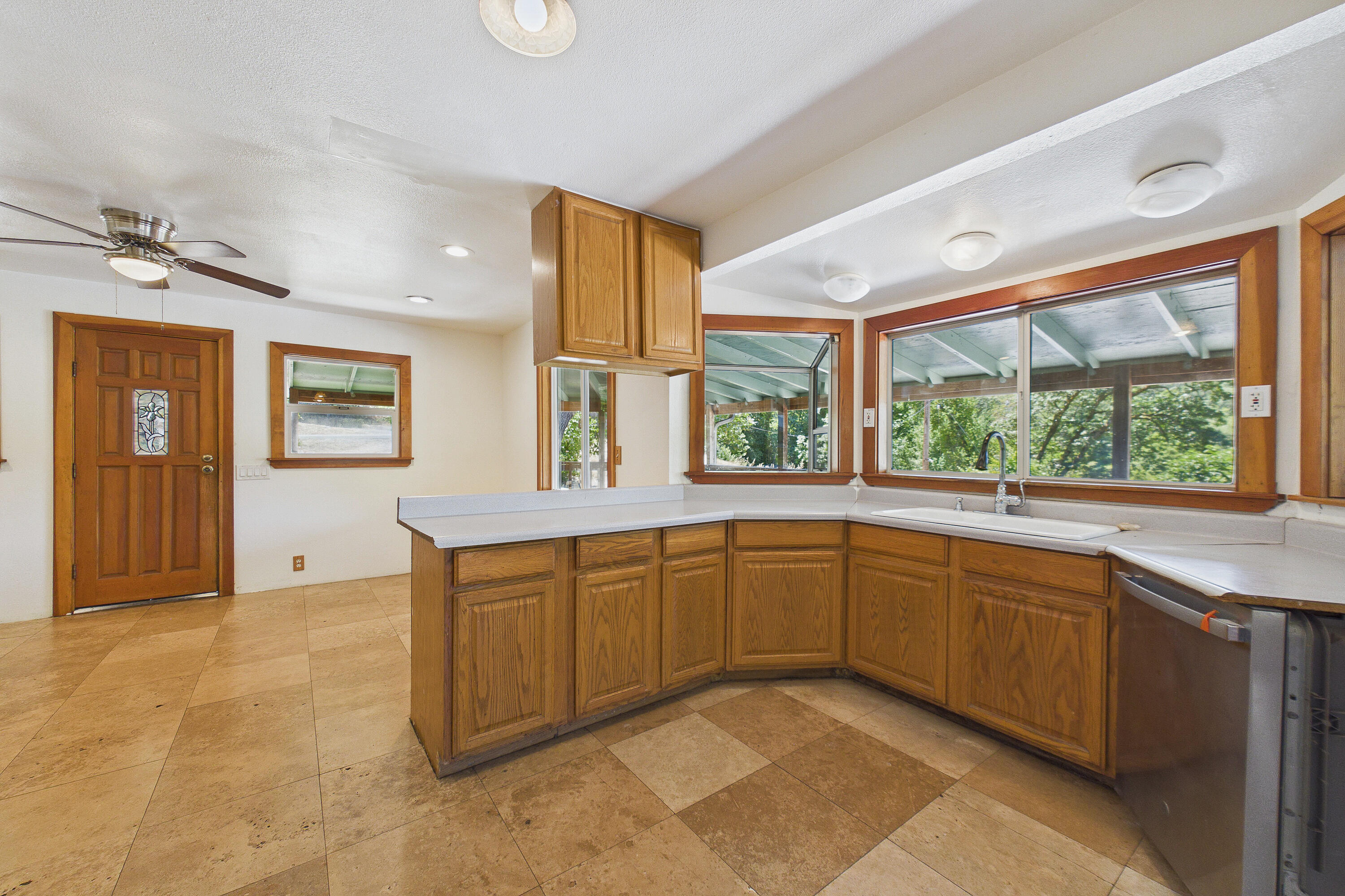 1250 Zenia Bluff Road Alderpoint, CA 95511 - Photo 19 of 73