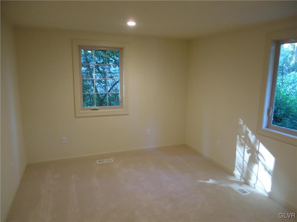 444 Rock Cliff Road Emmaus, PA 18049 - Photo 27 of 30 Gallery Image 27