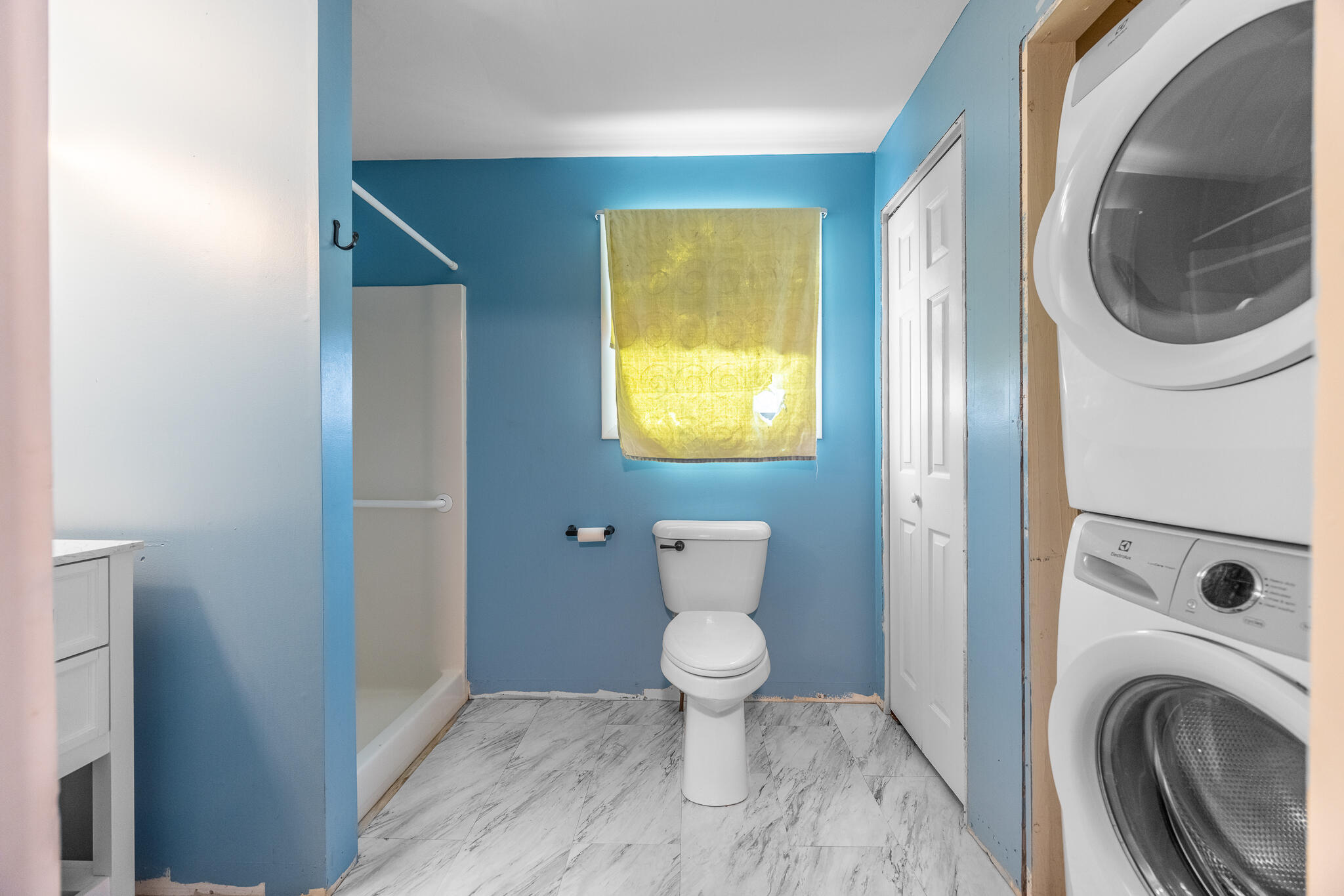 211 Maple Street Bangor, ME 04401 - Photo 20 of 30 211 Maple Interiors-9