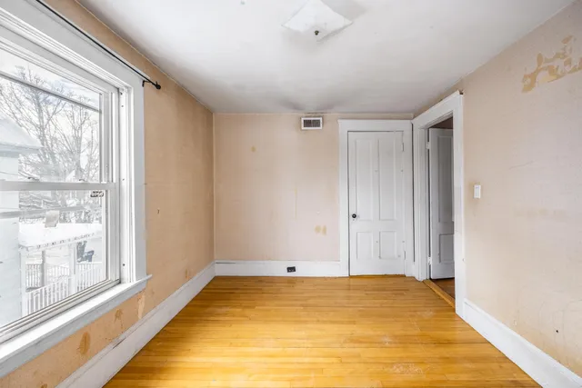 $299,000 | 211 Maple Street, Bangor, ME 04401