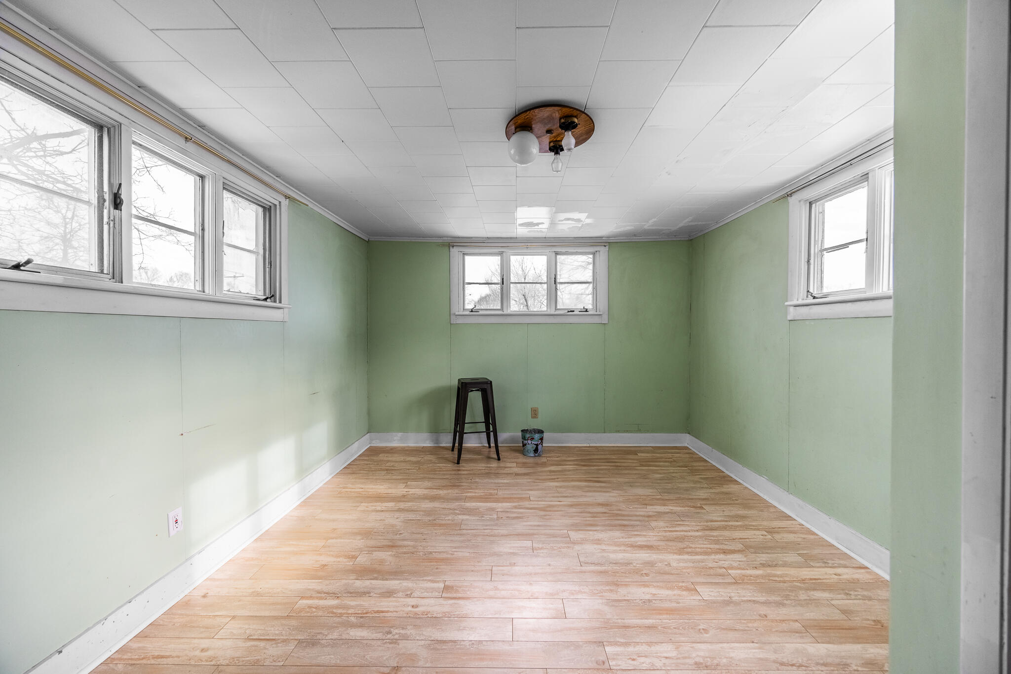 211 Maple Street Bangor, ME 04401 - Photo 24 of 30 211 Maple Interiors-16