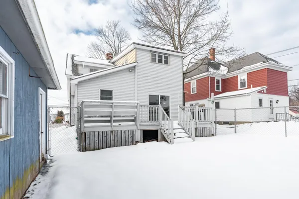 $279,670 | 211 Maple Street, Bangor, ME 04401