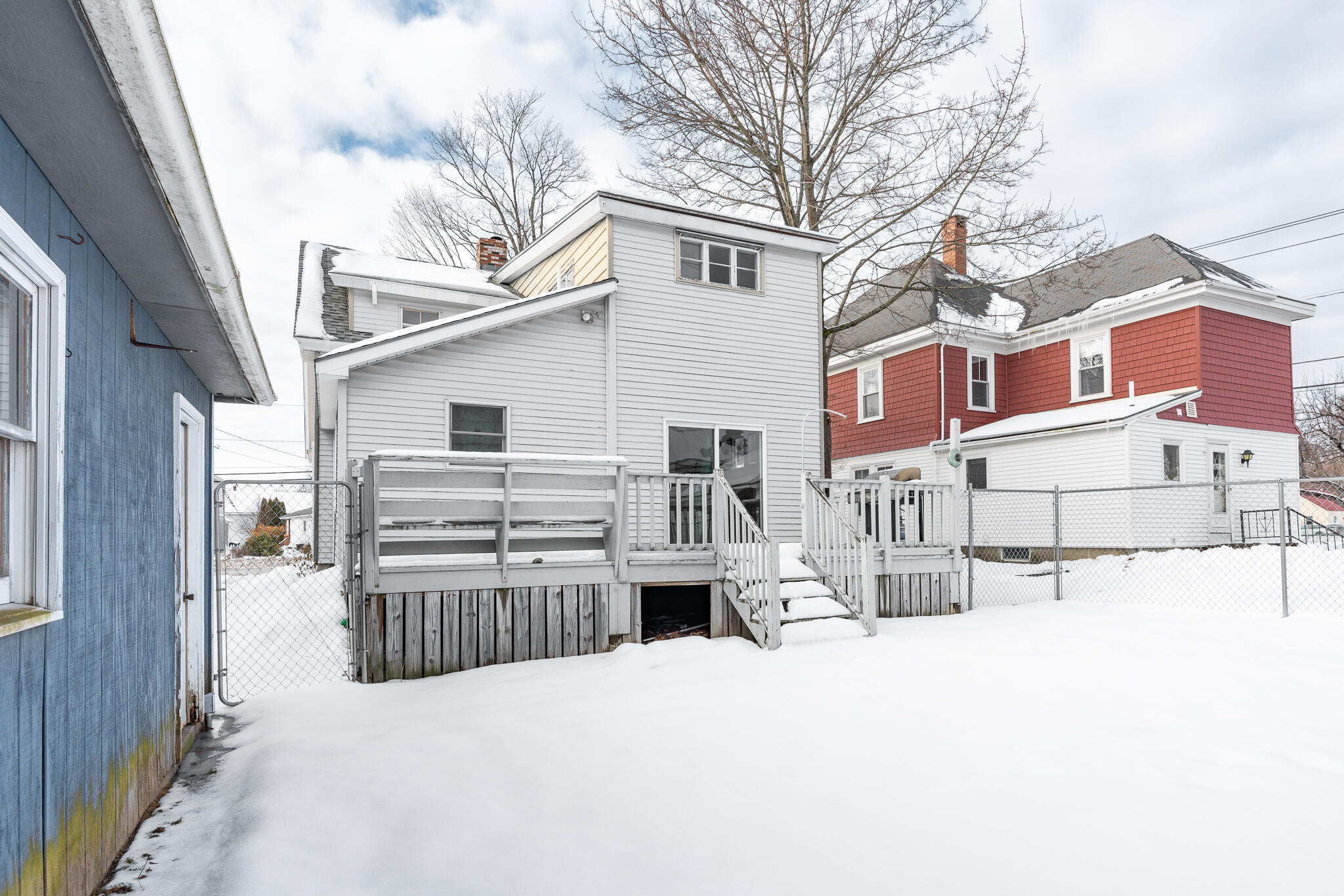 211 Maple Street Bangor, ME 04401 - Photo 5 of 30 211 Maple Exterior-6