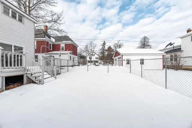 $299,000 | 211 Maple Street, Bangor, ME 04401