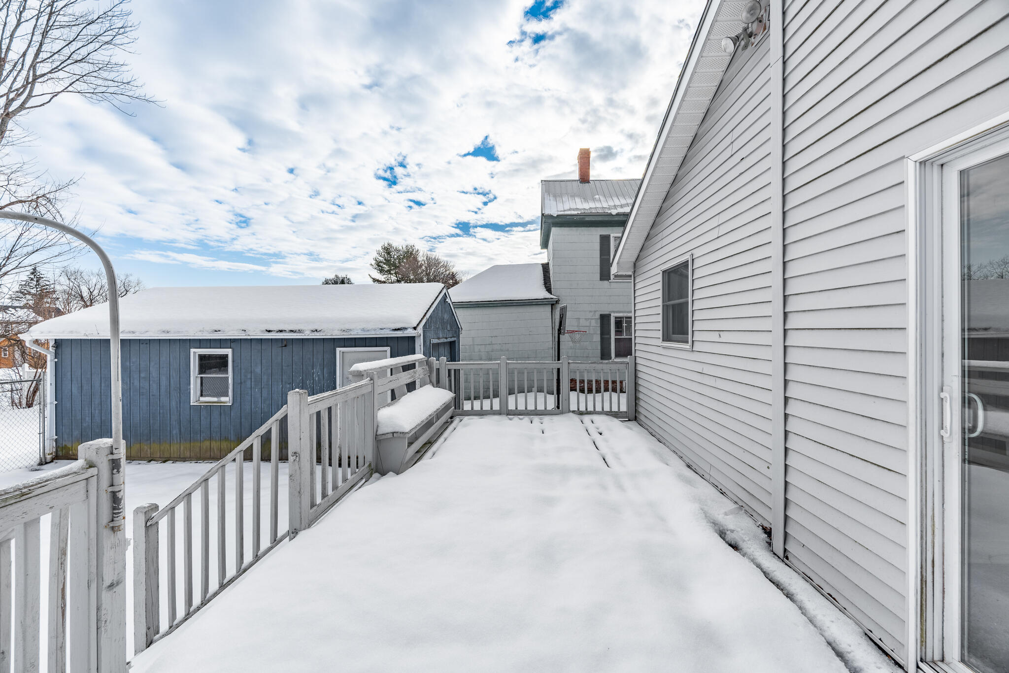 211 Maple Street Bangor, ME 04401 - Photo 9 of 30 211 Maple Exterior