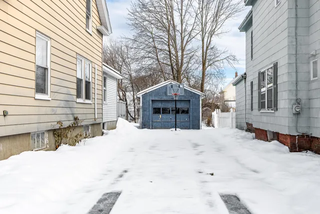 $299,000 | 211 Maple Street, Bangor, ME 04401