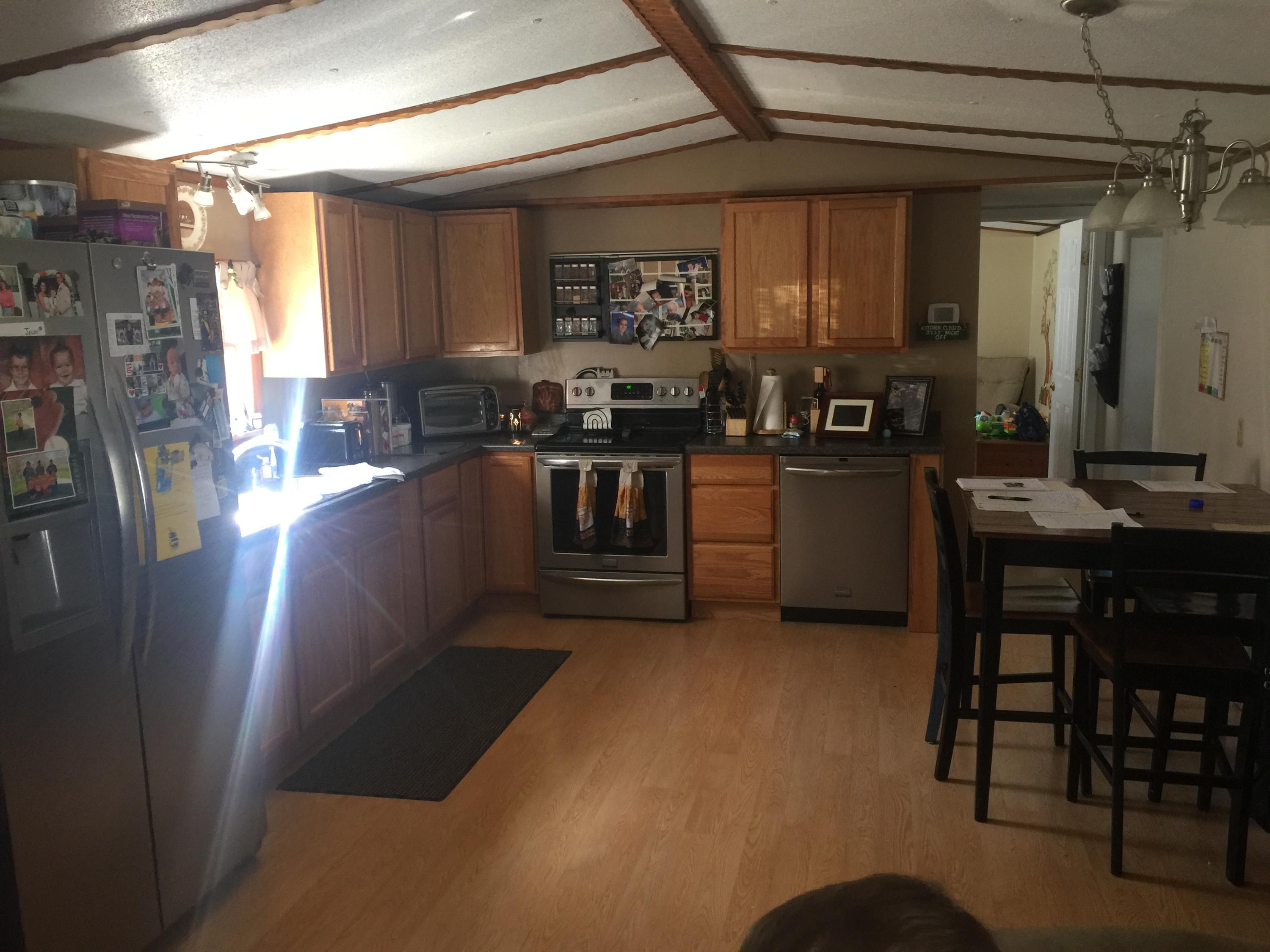 560 Matthews Road Ronceverte, WV 24970 - Photo 4 of 11 Gallery Image 4