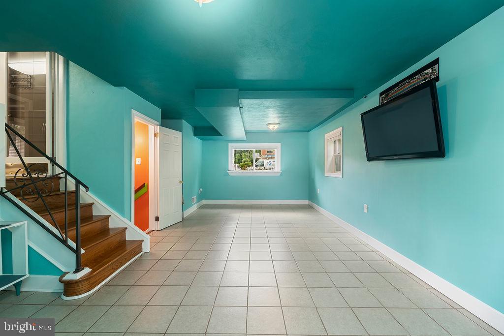 1516 Vivian Court Silver Spring, MD 20902 - Photo 36 of 61 Large Rec room