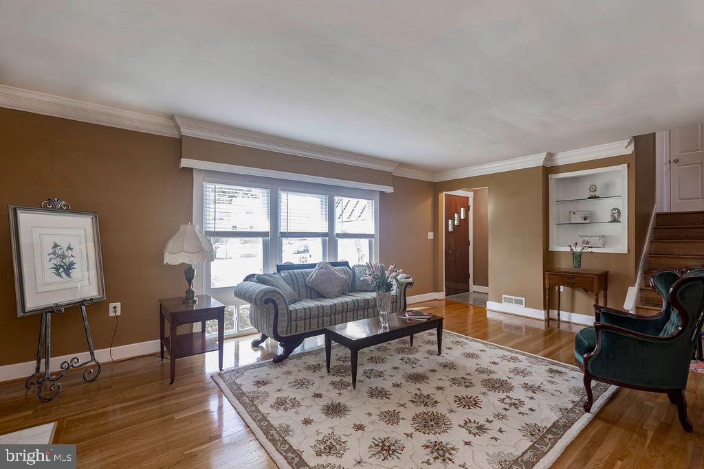1516 Vivian Court Silver Spring, MD 20902 - Photo 4 of 61 Living Room With large Picture Window