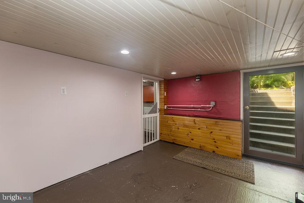 1516 Vivian Court Silver Spring, MD 20902 - Photo 41 of 61 Workshop or extra storage