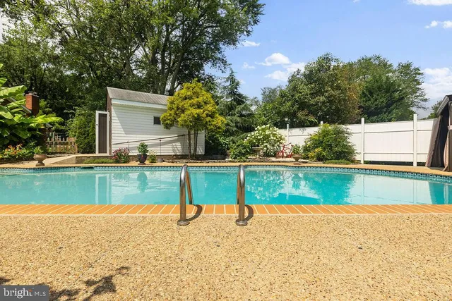 $819,950 | 1516 Vivian Court, Silver Spring, MD 20902