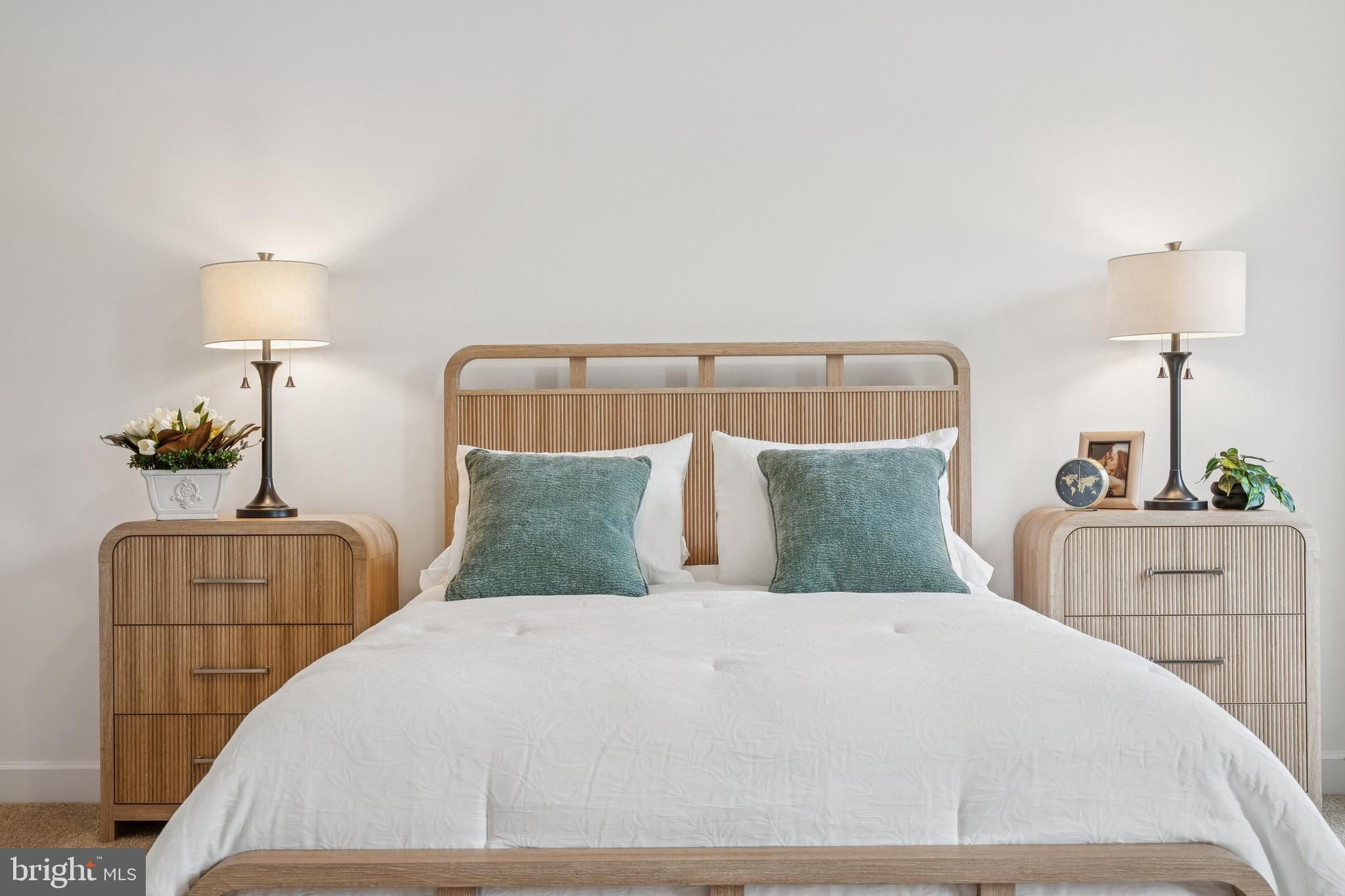 150 Piedmont Way, Unit 101 Hanover, PA 17331 - Photo 28 of 40 a bedroom with a bed and a lamp