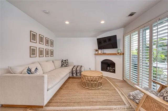 $8,495 | 234 Prospect Street, Newport Beach, CA 92663