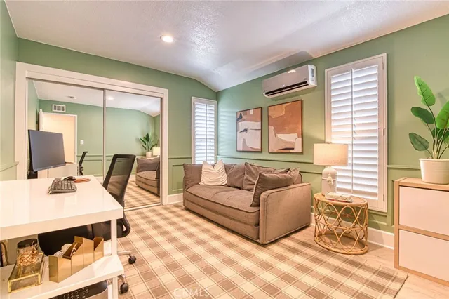 $8,000 | 234 Prospect Street, Newport Beach, CA 92663