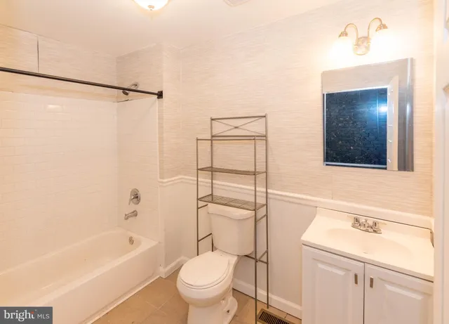 $35,000 | 2557 West Baltimore Street, Baltimore, MD 21223