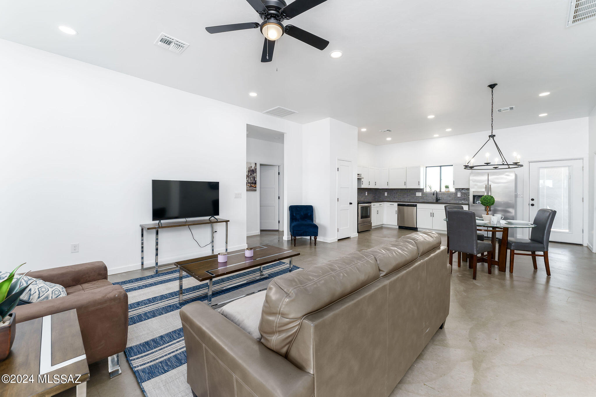 12754 West Hilltop Road Tucson, AZ 85736 - Photo 9 of 31 Gallery Image 9