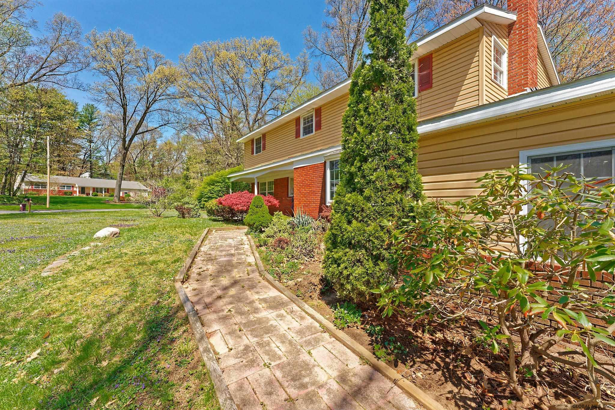 12 Maple Ridge Clifton Park, NY 12019 - Photo 2 of 24 Photo 2